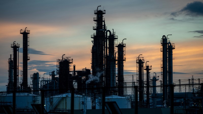 3-2 Нефтеперерабатывающие заводы